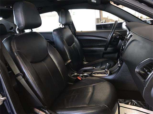 Chrysler 200 2012 photo 12